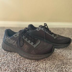 Black Running Shoes- Hoka Sneakers